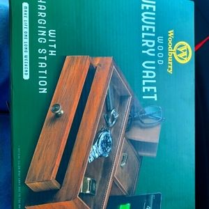 Jewelry Valet